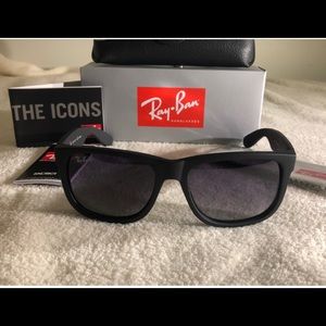 Ray Ban Justin Classic Polarized Lenses RB4165
